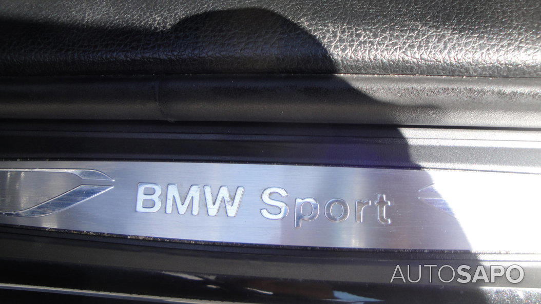 BMW Série 3 318 d Line Sport de 2013