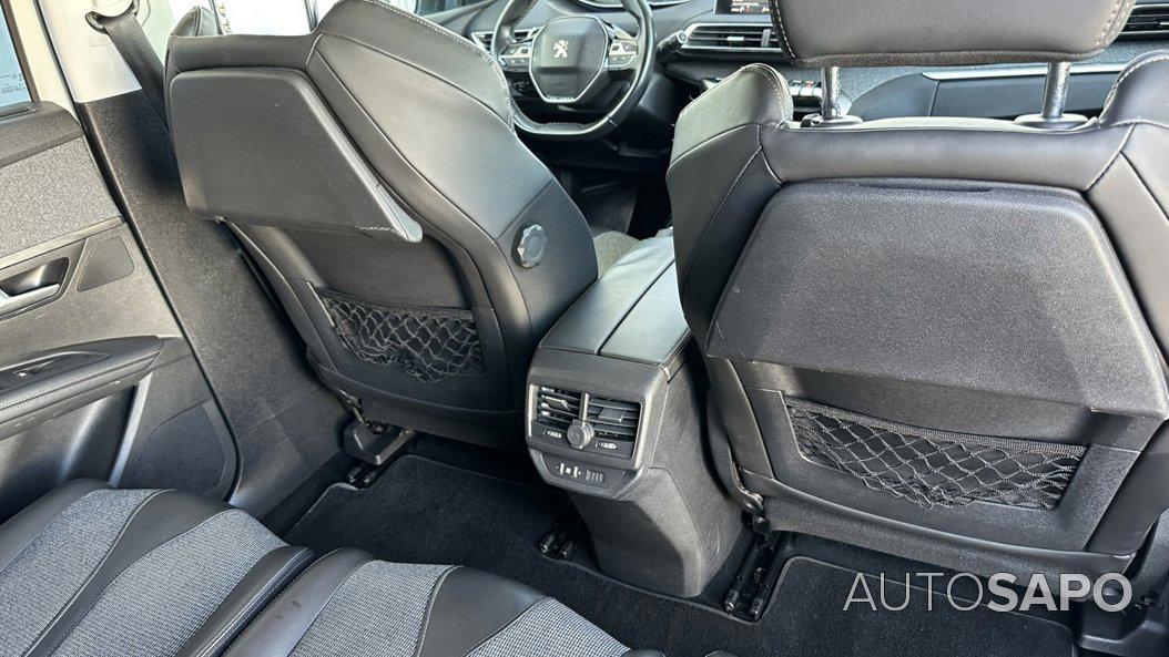 Peugeot 5008 1.2 PureTech Allure EAT8 de 2020