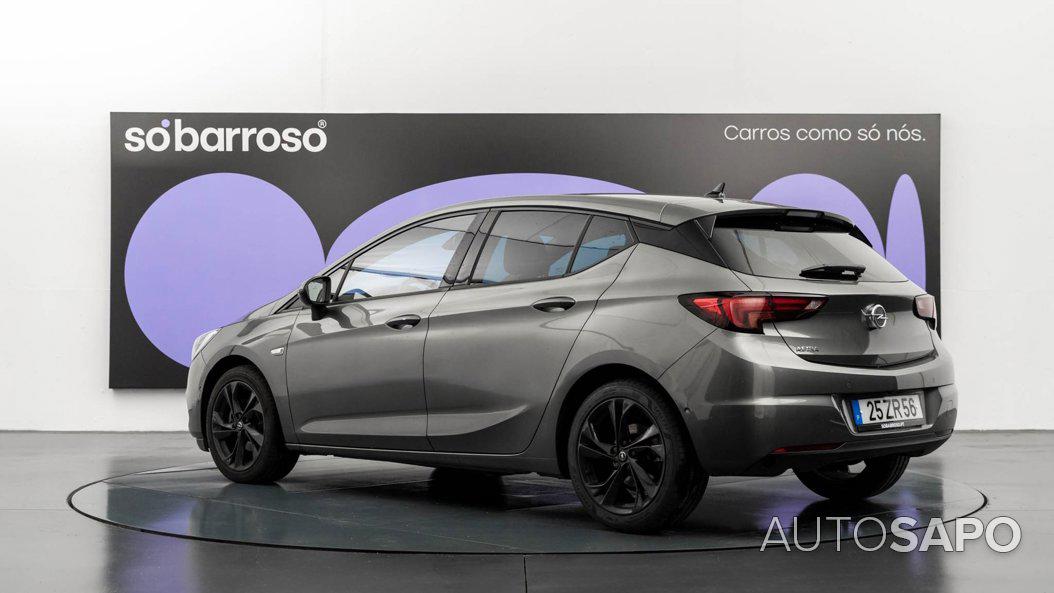 Opel Astra de 2019