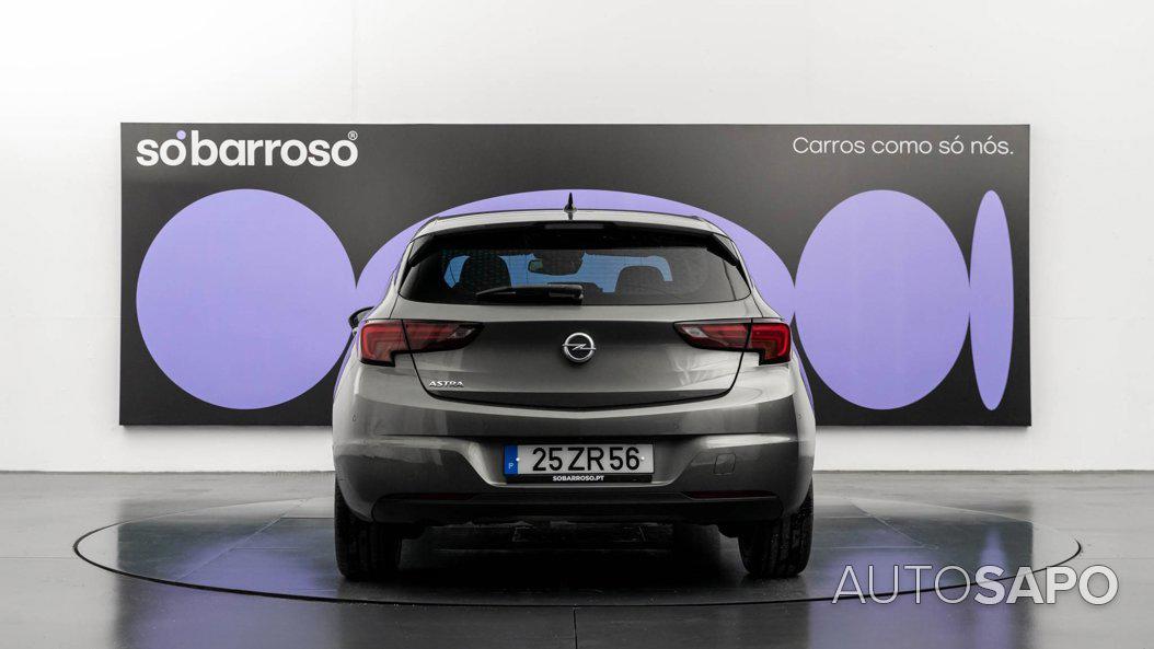 Opel Astra de 2019