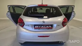 Peugeot 208 de 2016