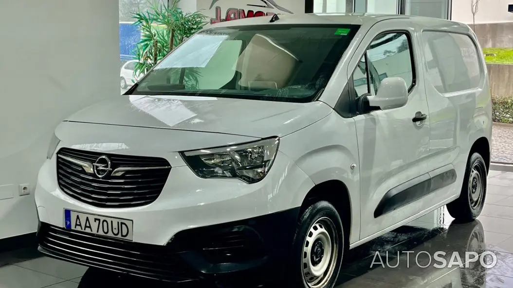 Opel Combo 1.5 CDTi L1H1 Elegance Plus