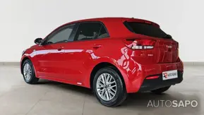 Kia Rio de 2023