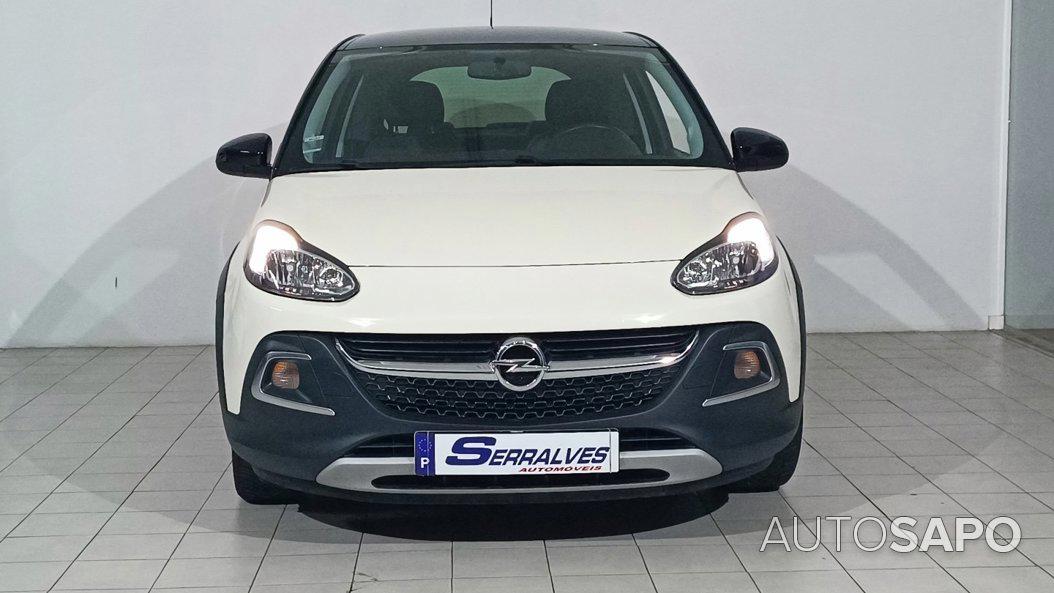 Opel Adam 1.0 T Rocks de 2017