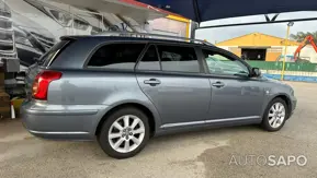 Toyota Avensis de 2004