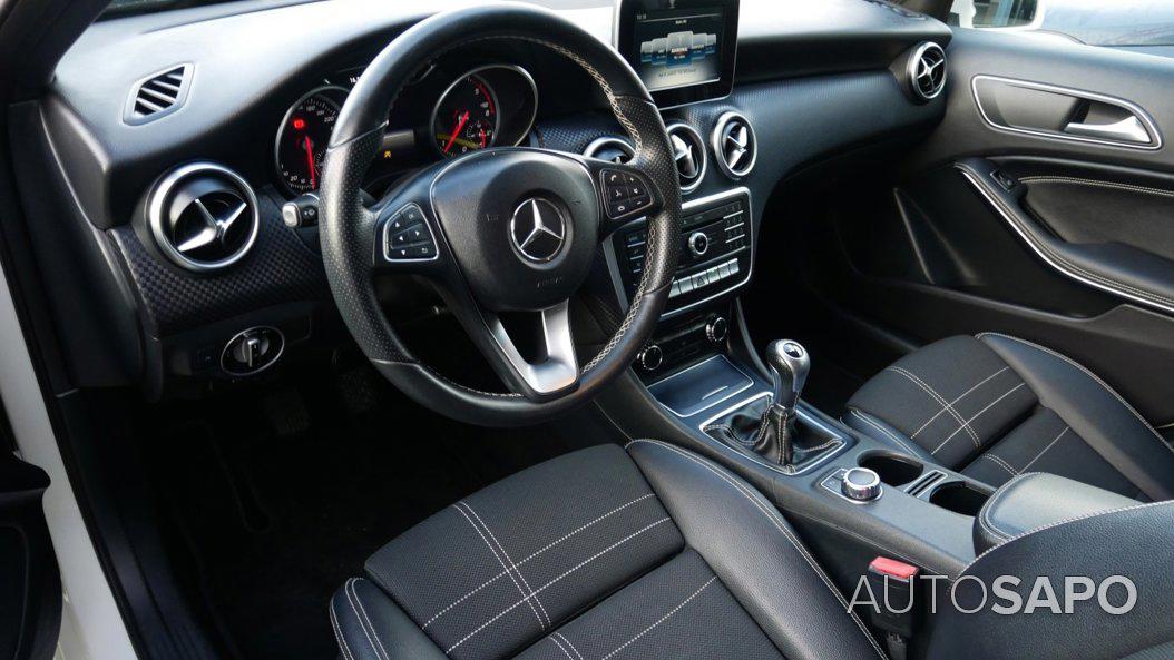 Mercedes-Benz Classe A 180 CDi B.E. Urban de 2016