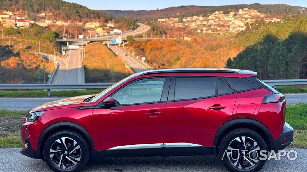 Peugeot 2008 1.2 PureTech Allure EAT8 de 2020