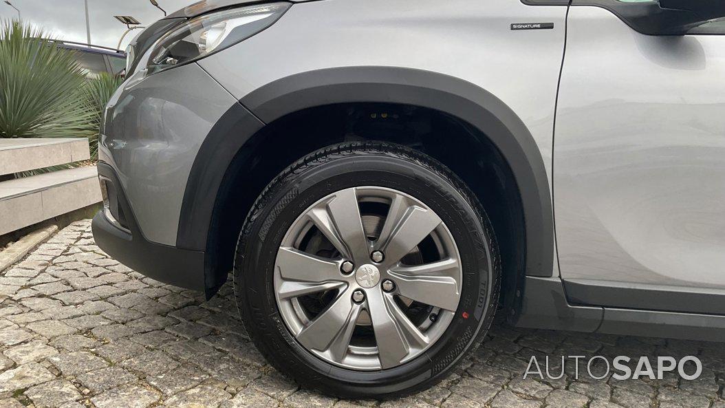 Peugeot 2008 1.2 PureTech Signature de 2019