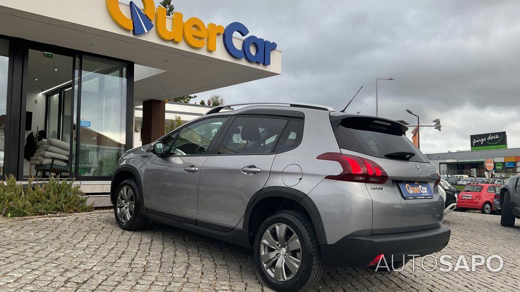 Peugeot 2008 1.2 PureTech Signature de 2019