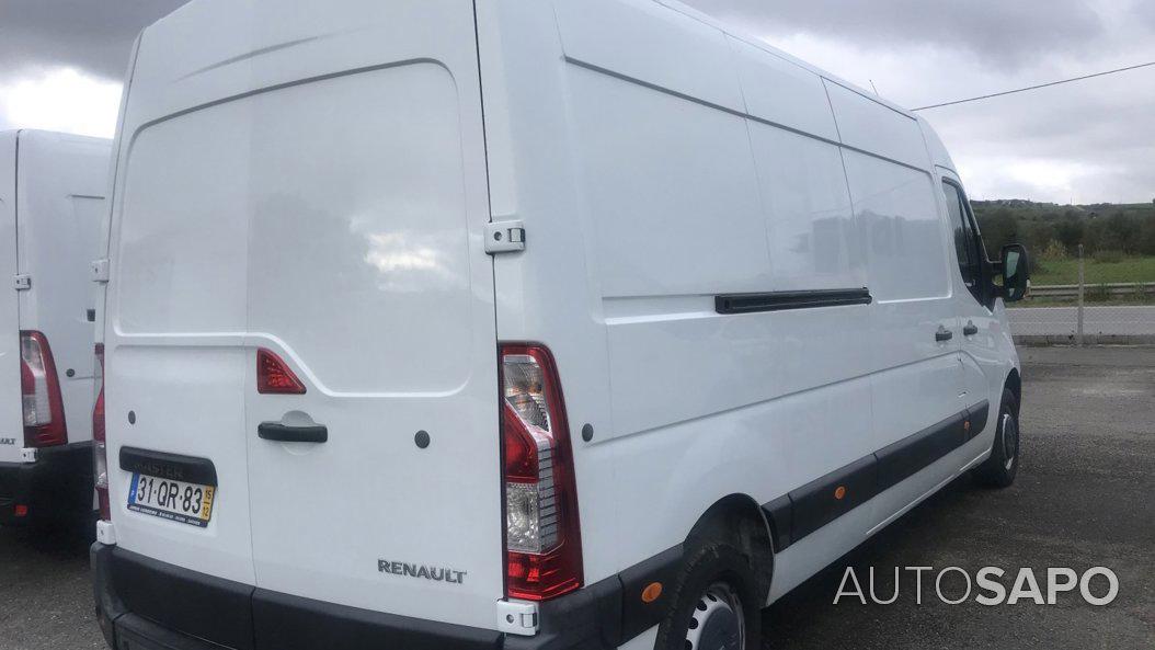 Renault Master 2.3 dCi L3H2 3.5T 125 de 2015