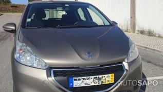 Peugeot 208 1.2 PureTech Allure de 2013