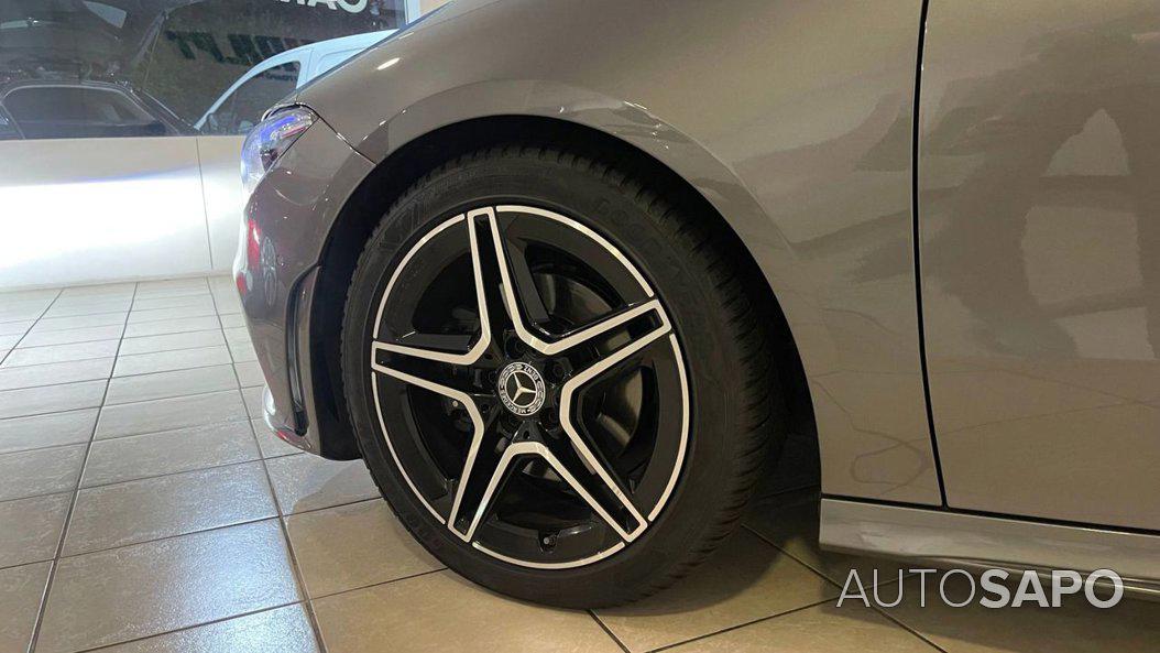 Mercedes-Benz Classe CLA 180 d Shooting Brake AMG Line Aut. de 2019