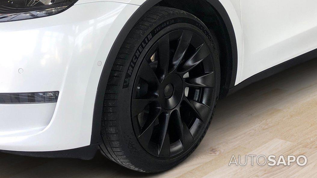 Tesla Model Y Long-Range Dual Motor AWD de 2021