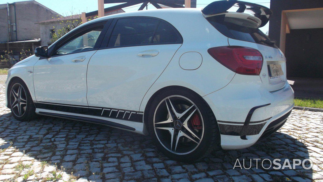 Mercedes-Benz Classe A 45 AMG 4Matic de 2014