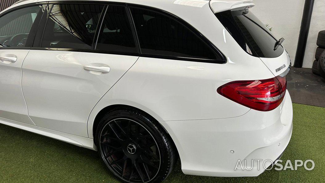 Mercedes-Benz Classe C 43 AMG 4-Matic de 2016