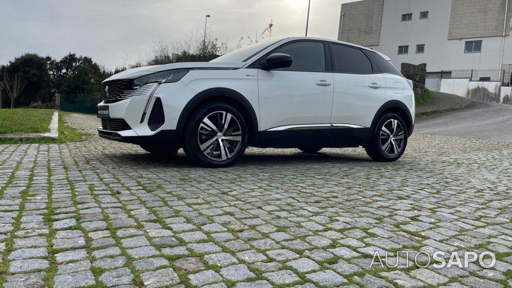 Peugeot 3008 1.6 Hybrid Allure Pack e-EAT8 de 2022