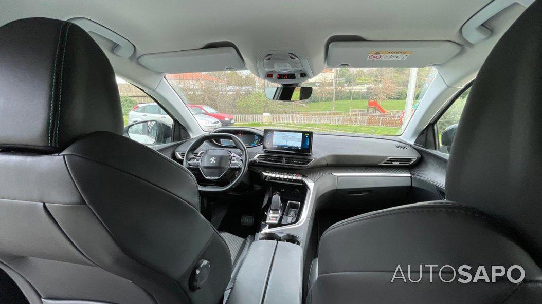 Peugeot 3008 1.6 Hybrid Allure Pack e-EAT8 de 2022