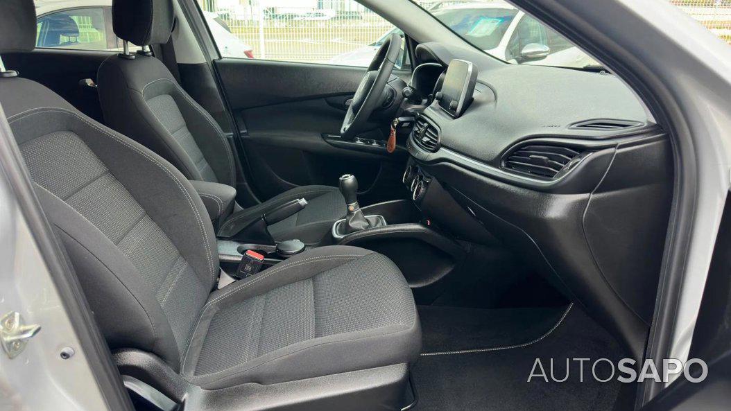 Fiat Tipo 1.3 M-Jet Lounge J17 de 2019