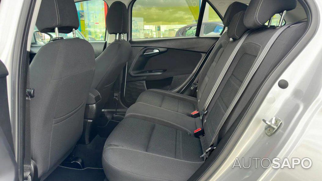 Fiat Tipo 1.3 M-Jet Lounge J17 de 2019