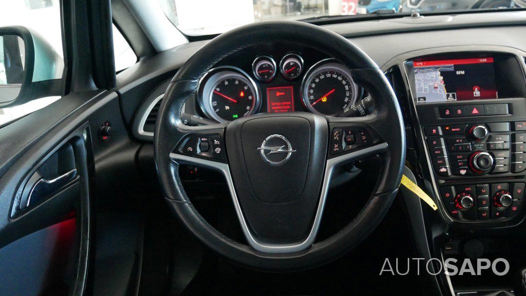 Opel Astra de 2016