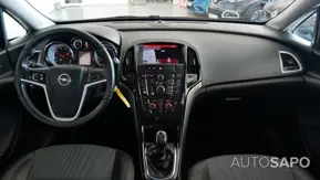 Opel Astra de 2016