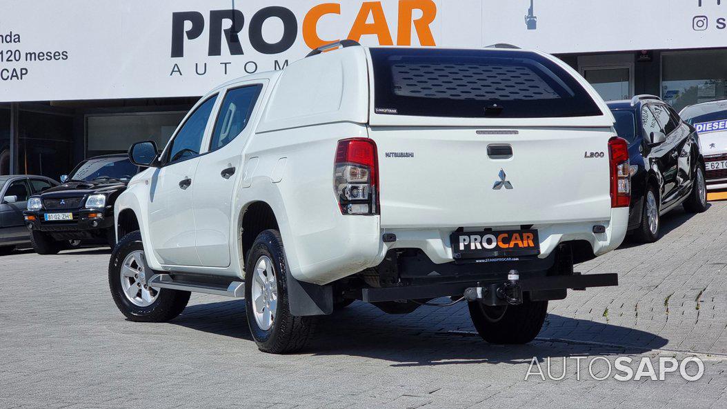 Mitsubishi L200 Strakar de 2021