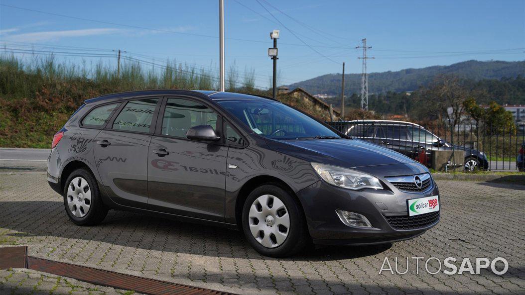 Opel Astra de 2011