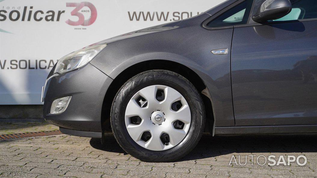 Opel Astra de 2011