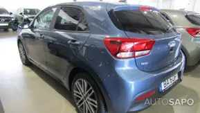 Kia Rio de 2023