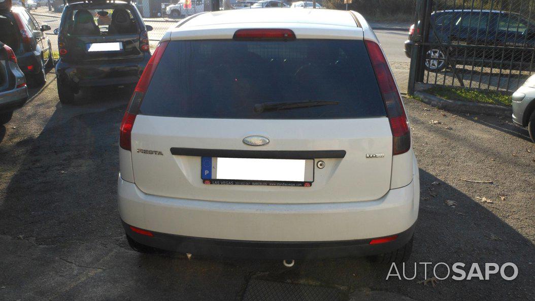 Ford Fiesta de 2004