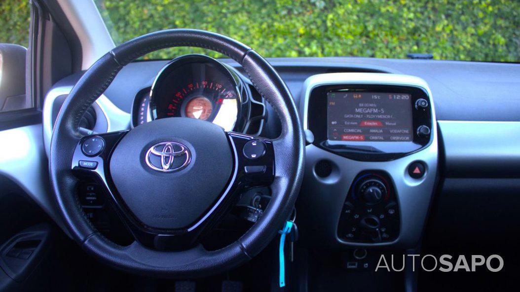 Toyota Aygo 1.0 X-Play Plus de 2017