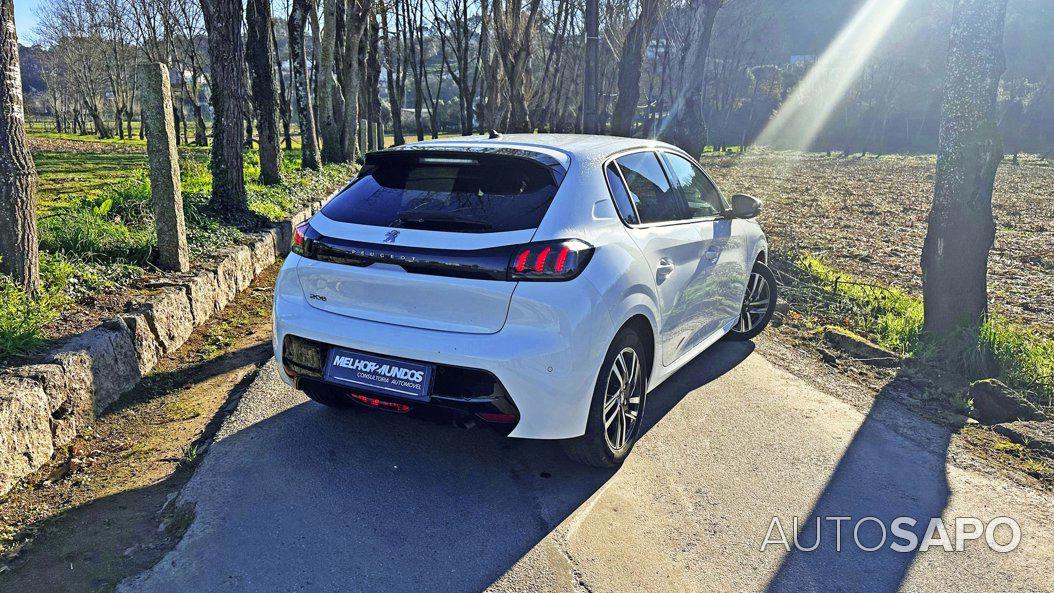 Peugeot 208 1.2 PureTech Allure de 2021