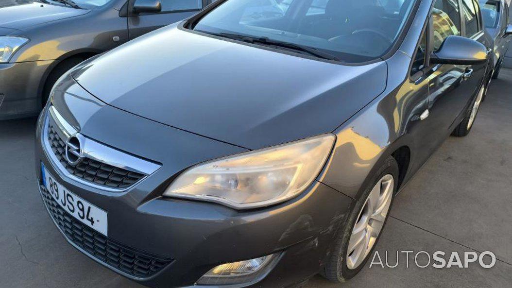 Opel Astra 1.3 CDTi Cosmo de 2010