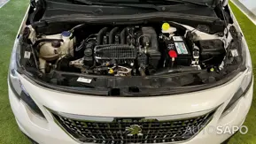 Peugeot 2008 1.2 PureTech Allure de 2018