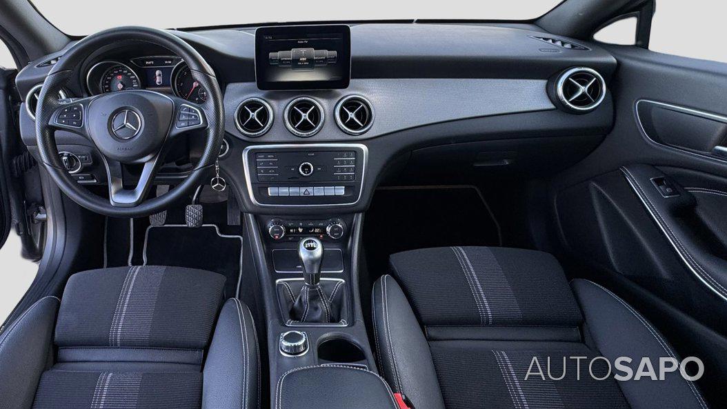 Mercedes-Benz Classe CLA 200 d Urban de 2016