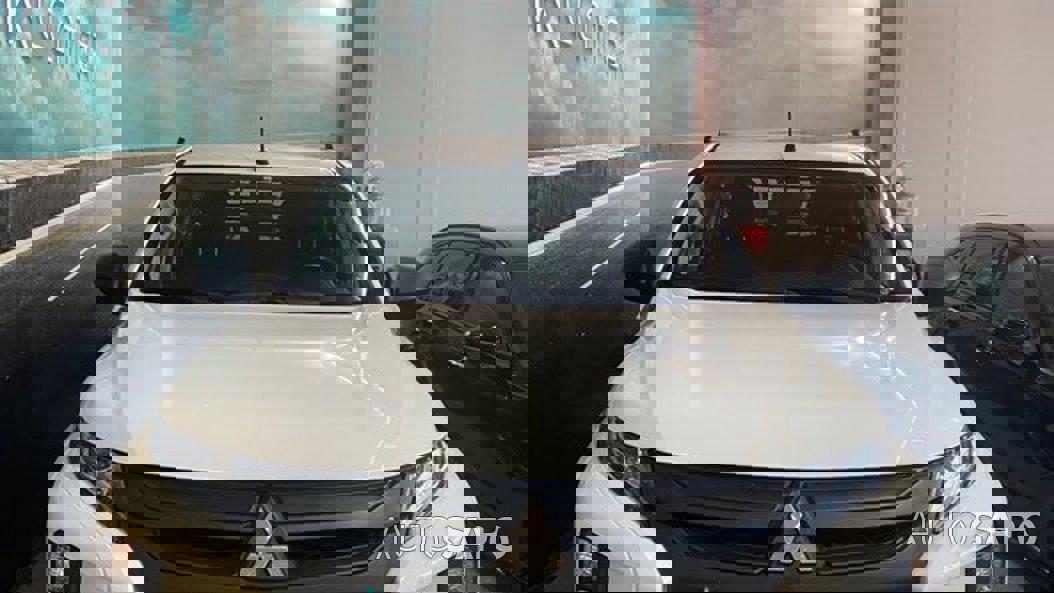 Mitsubishi L200 2.4 DI-D CD Invite 2WD de 2022