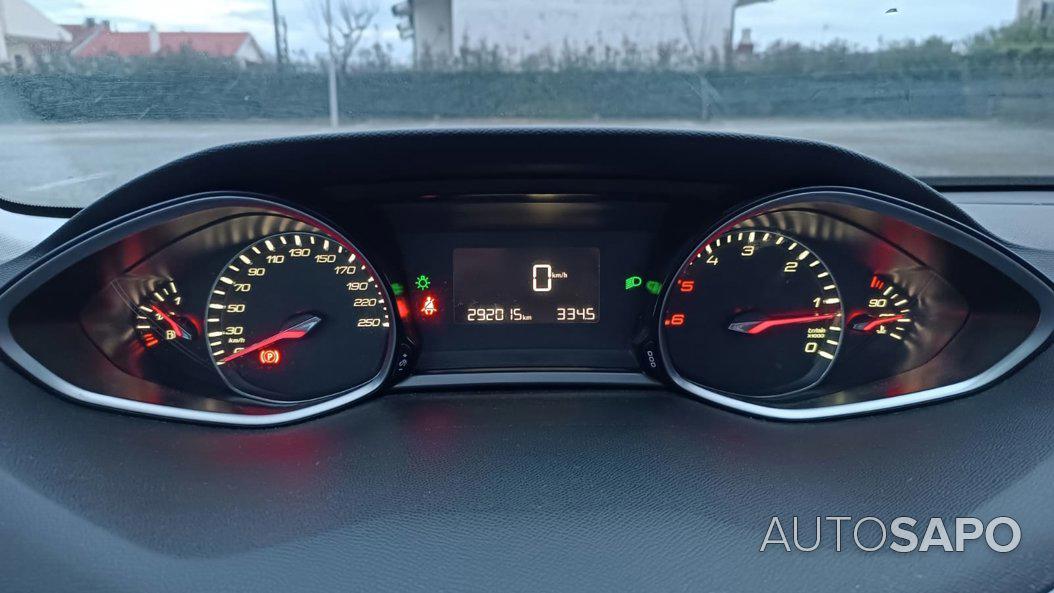 Peugeot 308 1.6 BlueHDi Allure J17 de 2015