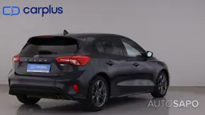 Ford Focus 1.0 EcoBoost MHEV ST-Line X de 2021