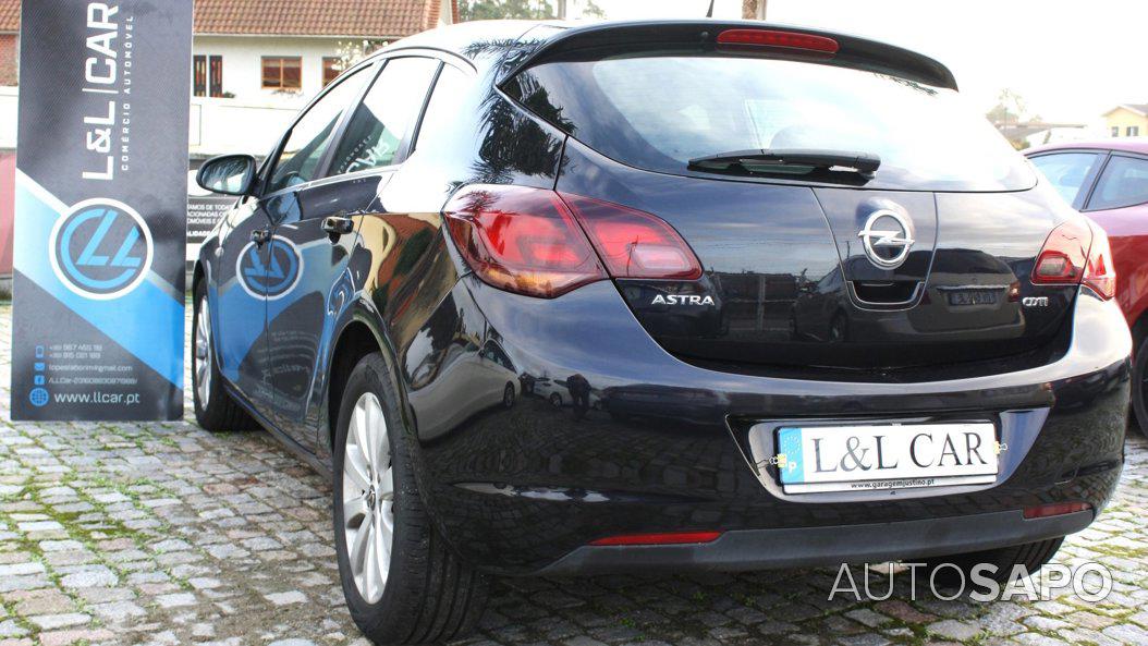 Opel Astra de 2010