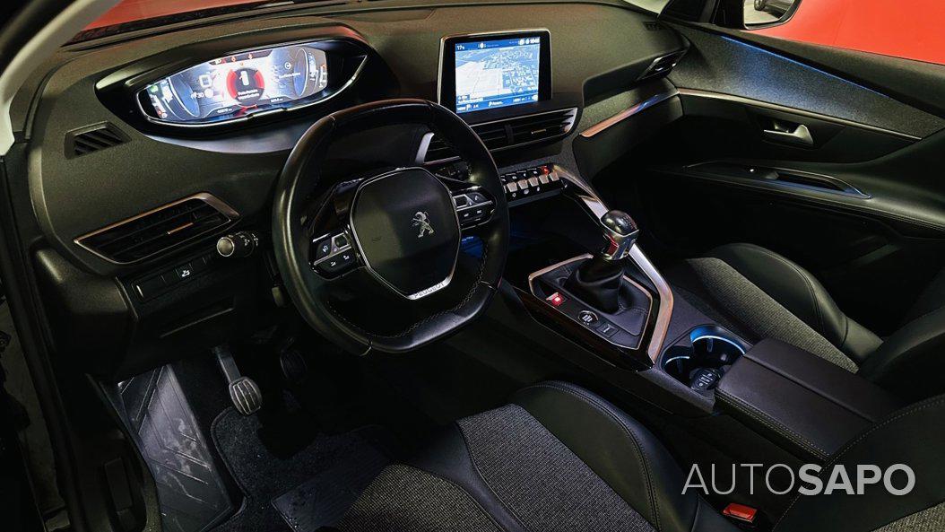 Peugeot 3008 1.2 PureTech Allure de 2019