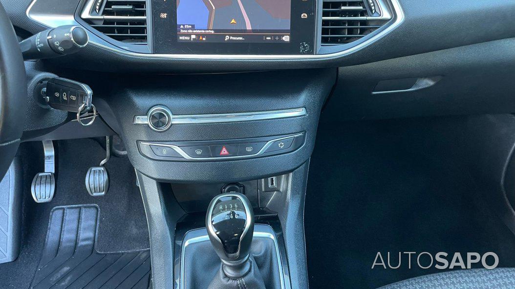 Peugeot 308 1.2 PureTech Active Pack de 2020