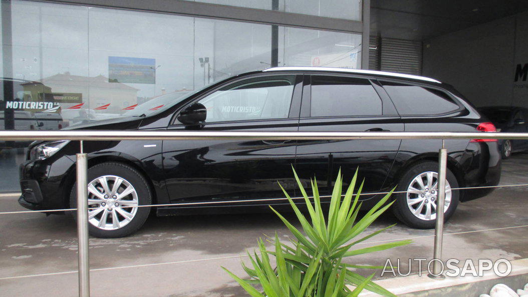 Peugeot 308 1.2 PureTech Style de 2019