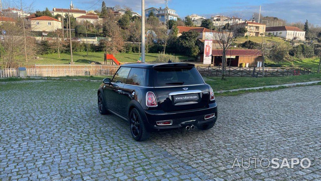 MINI Cooper de 2010