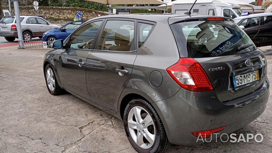 Kia Ceed 1.6 CRDi EX Eco de 2012