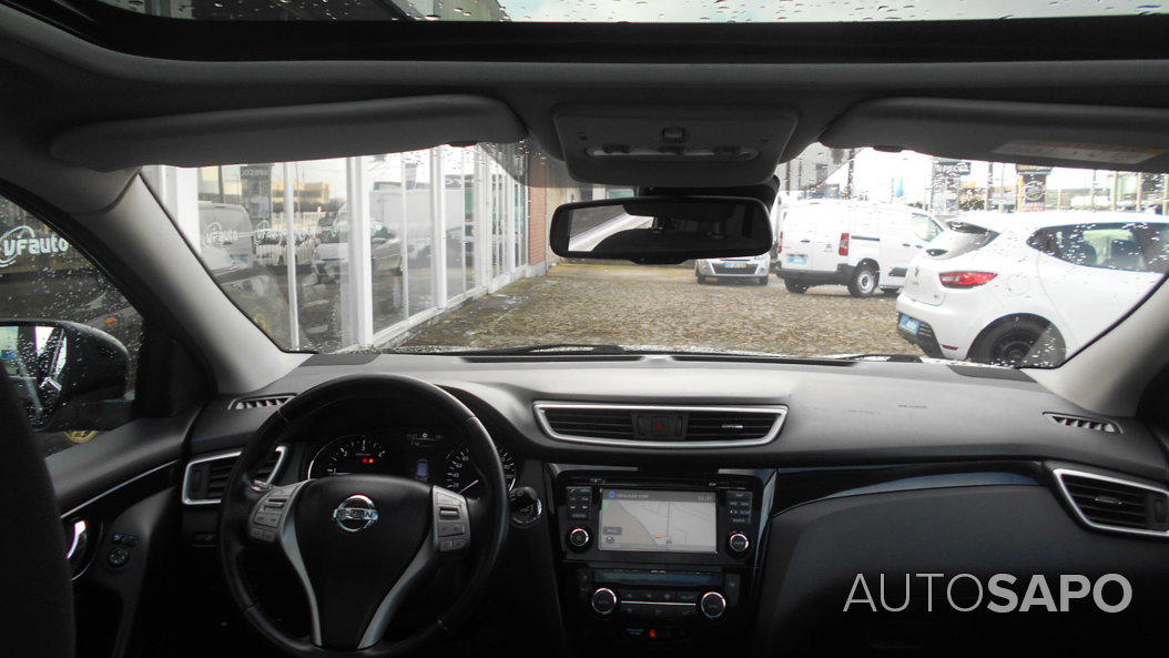 Nissan Qashqai 1.5 dCi N-Connecta 18 de 2015