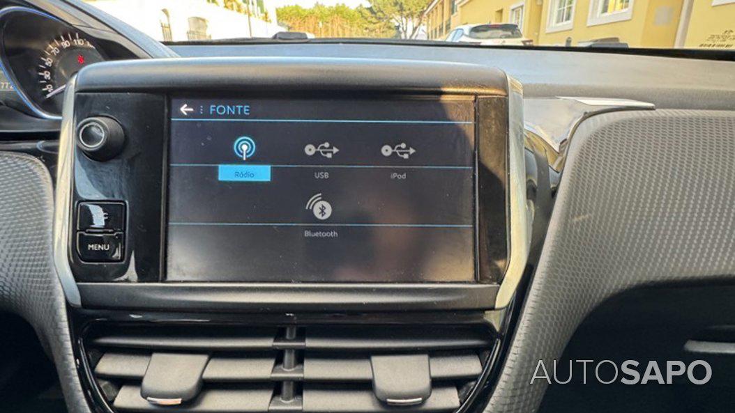 Peugeot 2008 1.2 PureTech Allure EAT6 de 2018