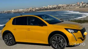 Peugeot 208 1.2 PureTech Life Signature de 2021