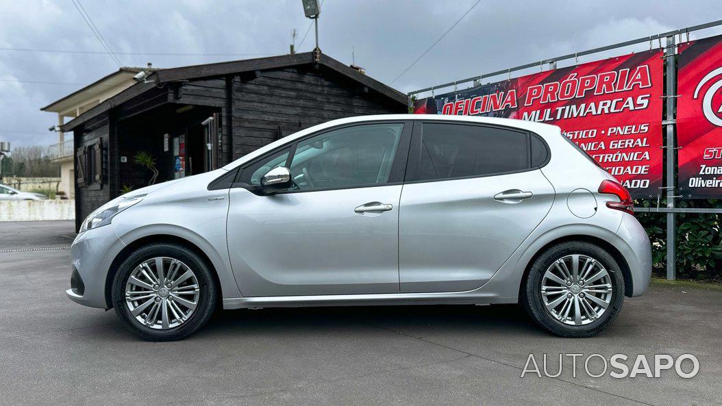 Peugeot 208 1.2 PureTech Style de 2018