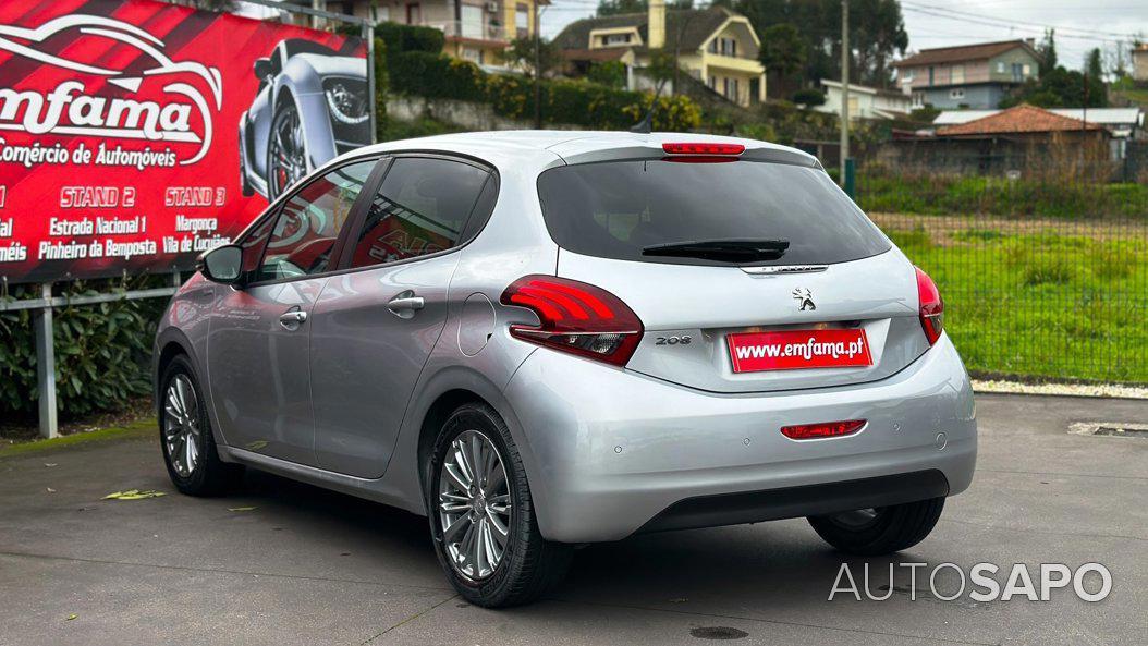 Peugeot 208 1.2 PureTech Style de 2018