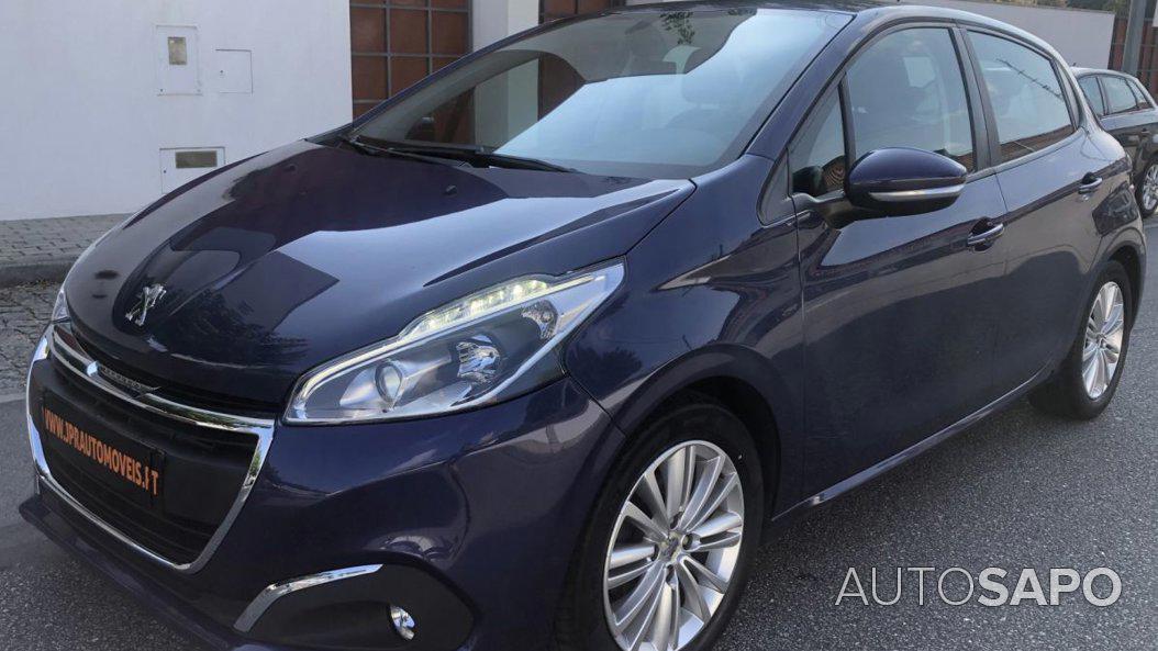 Peugeot 208 1.6 Blue HDI Style de 2013